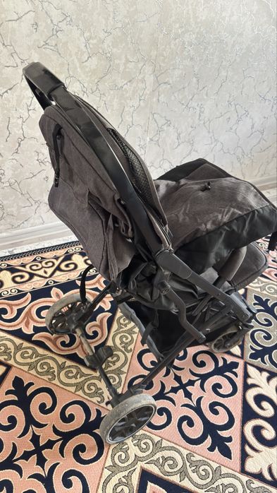 Продам коляску 12тыс