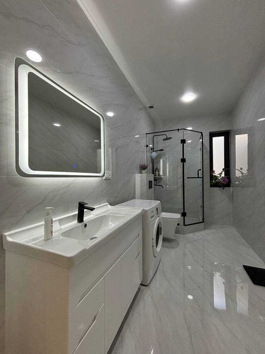 ПРОДАЕТСЯ ДОМ на Карасу 6 Соток: 3 Общая площадь: 170кв.м