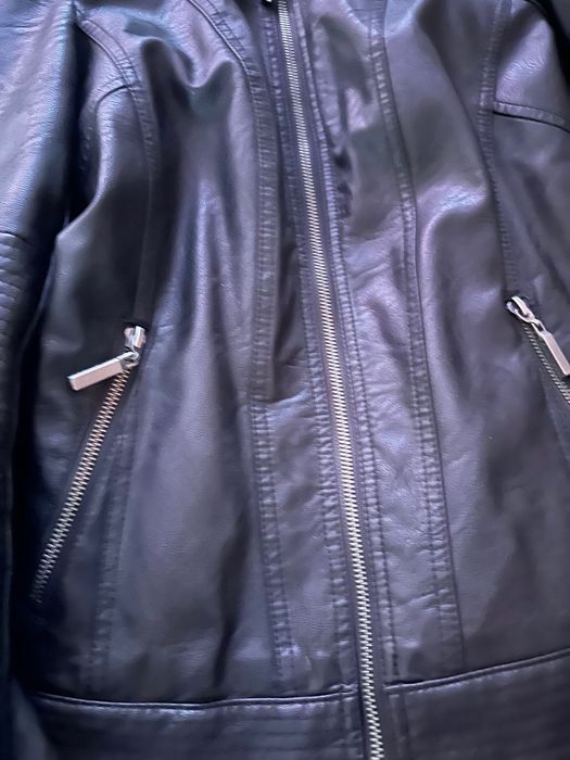 Дамско кожено яке