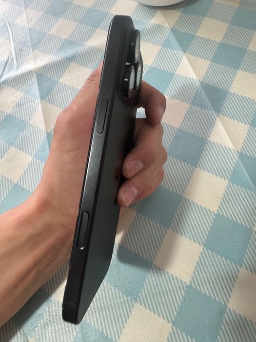 Продам Айфон 16 про мах 256