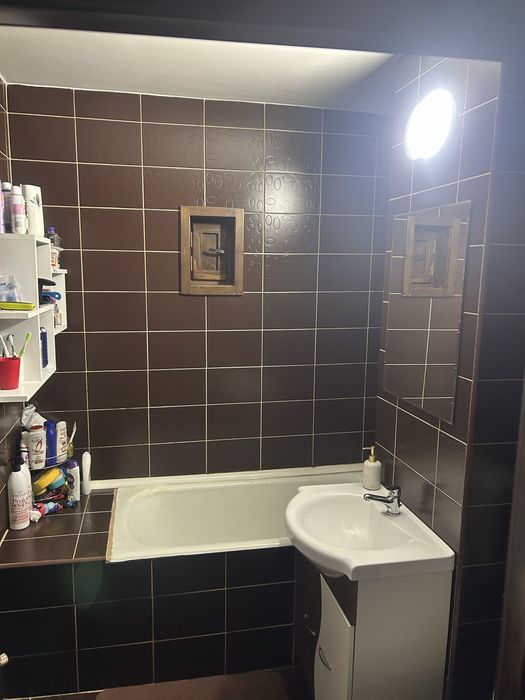 Apartament 3 camere M16 str.Careiului colt cu str.musetel