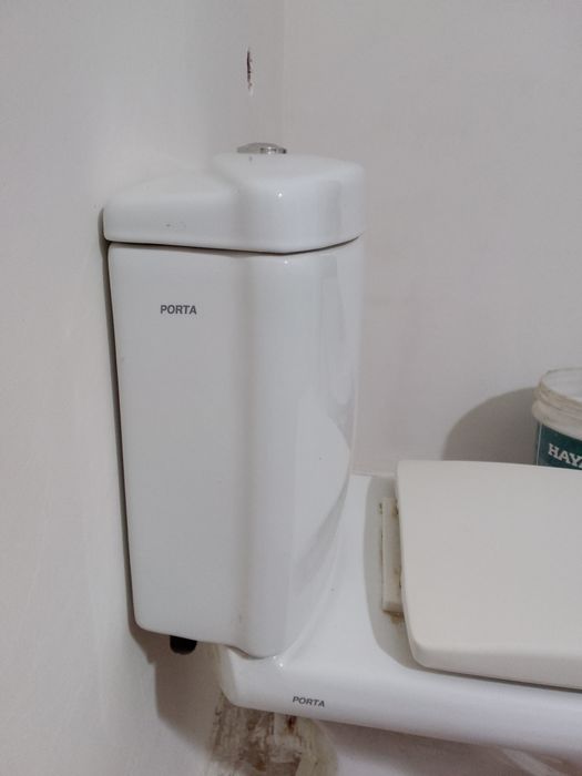 Унитаз ,Porta  , в хорошем состаянии