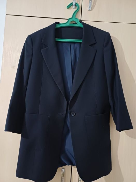 продам школьную юбку+пиджак+тенниска