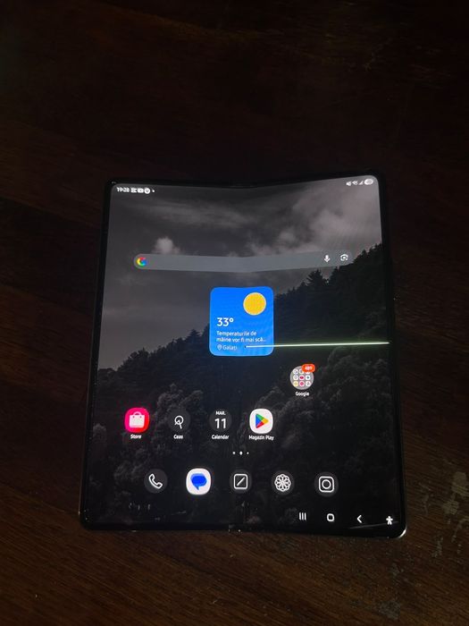 Samsung z fold 4