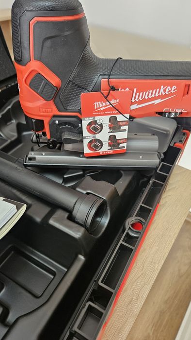 Pendular m18 milwaukee model destinat pietei de America