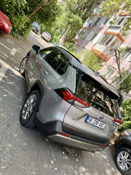Toyota RAV-4 Luxury Premium 4x4-FULL