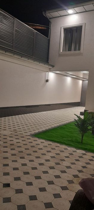 Uchastka sotiladi srocna