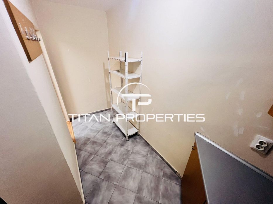 Дава се под наем Магазин в Бургас, Център - 34 кв.м за 255 € - Снимка #5