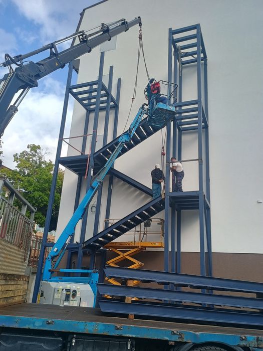 Метални Конструкций/ Термопанели/ Обшивки/ Улуци