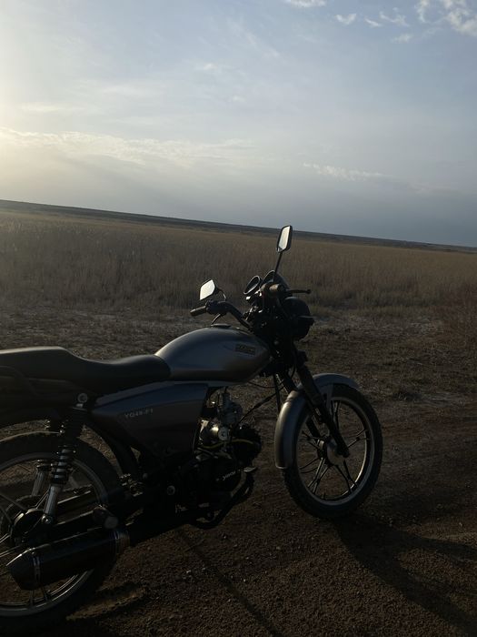 Продам мотоцикл яки 125