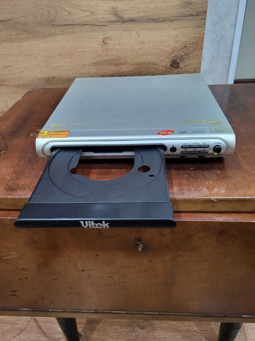 Продам dvd плеер Vitek