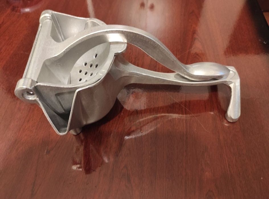 Сокодавка соковыжималка ручная