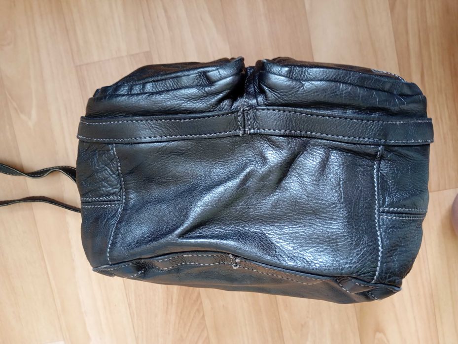 Дамска чанта от дебела естествена кожа