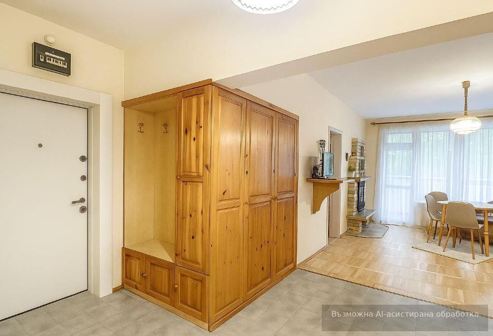 Тристаен апартамент в района на ХЕИ!