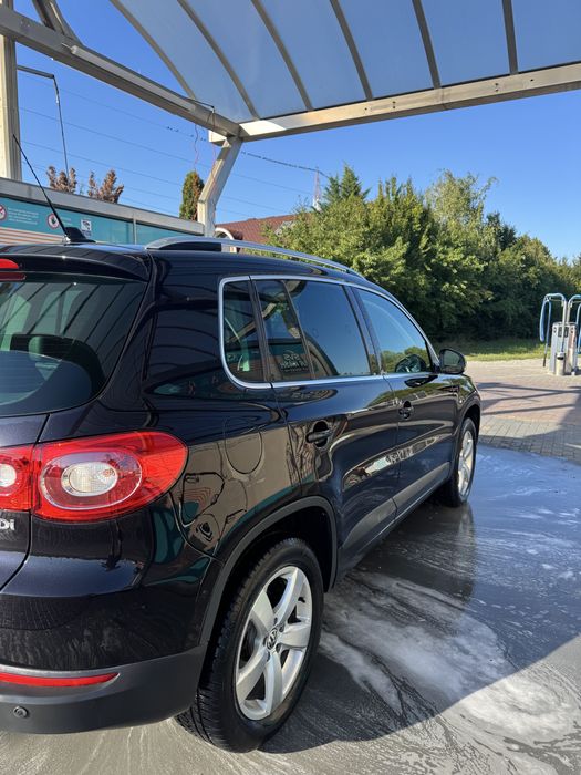 Vând VW Tiguan.