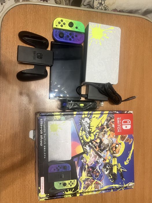 Nintendo Switch OLED Splatoon 3 Edition