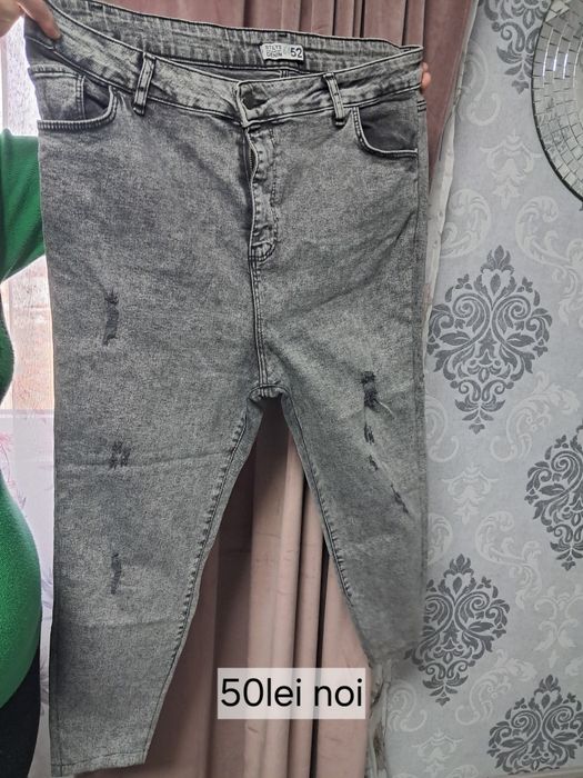 Vînd haine în stare bună