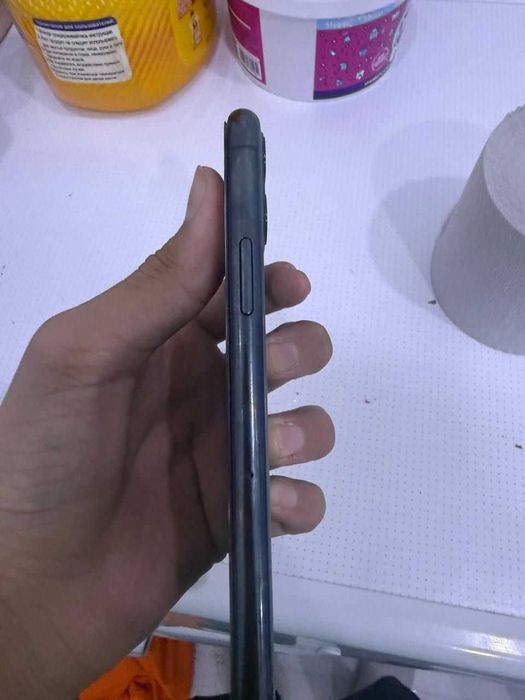 iPhone 11 pro %68 с коробкой