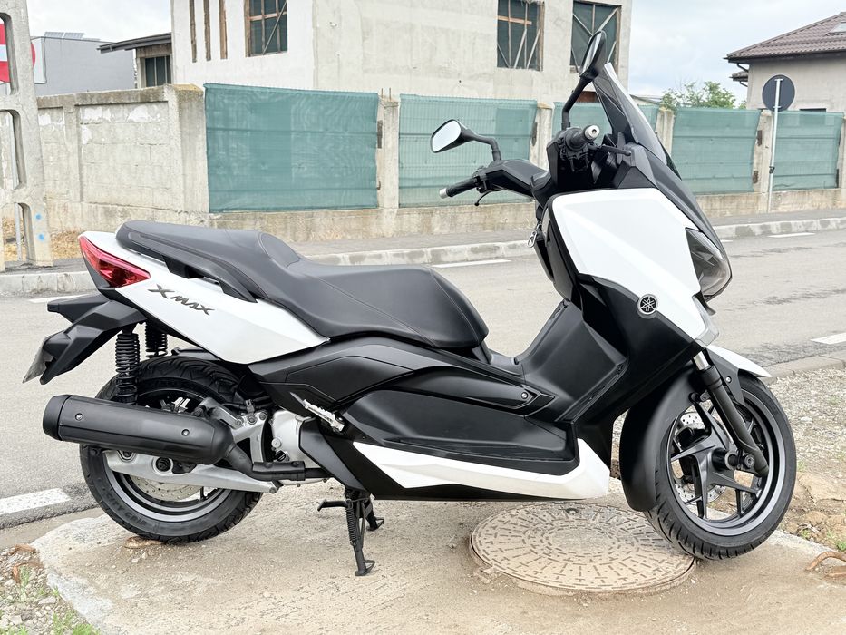 Yamaha xmax, scuter 125, scuter yamaha 125 conduci cu B, rate