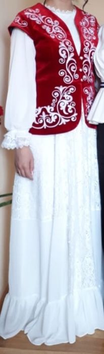 Срочно продам платья на узату