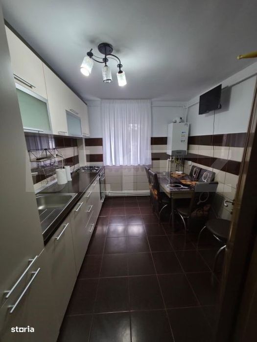 Apartament 3 camere, etaj 1, cartier George Enescu