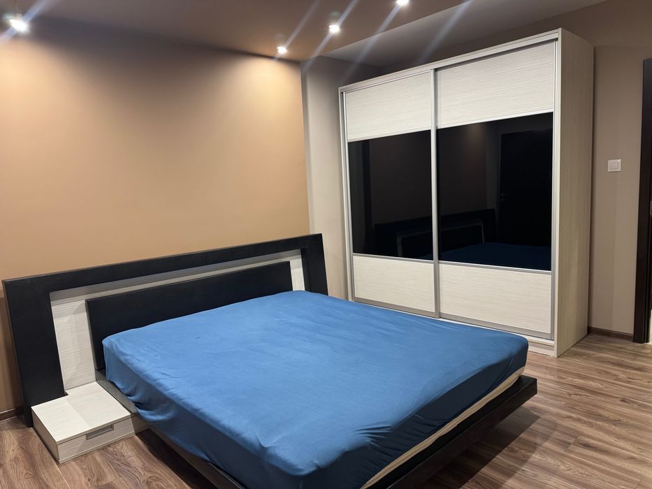 Спален комплект - легло и гардероб