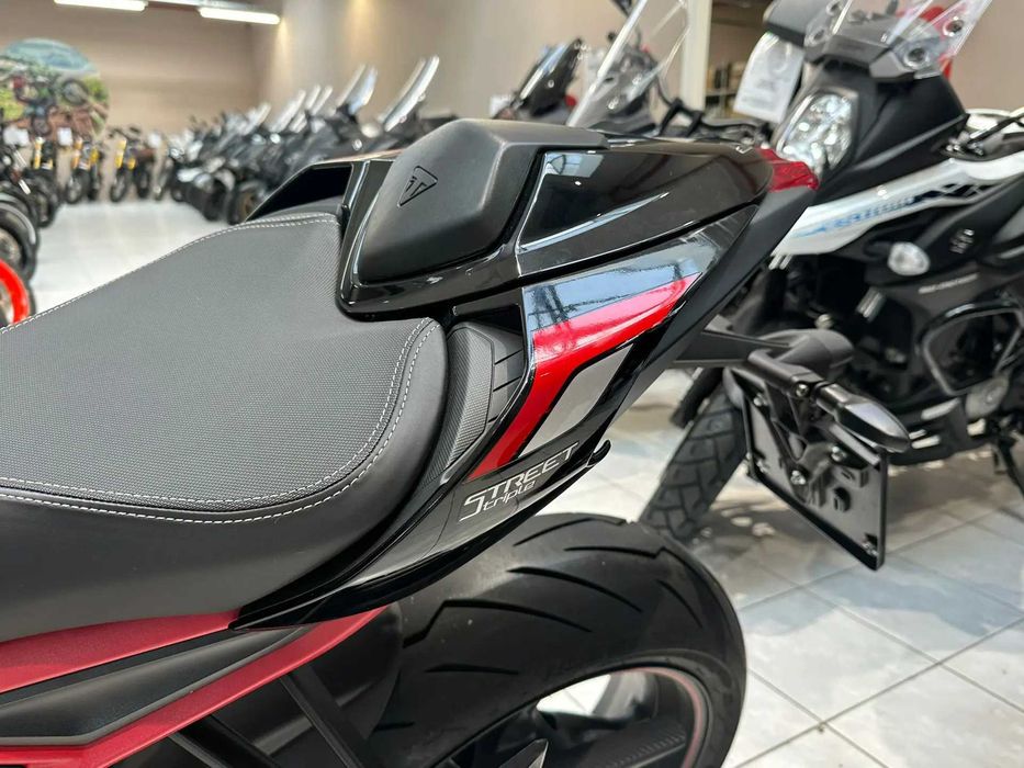 Motocicleta  Triumph Street Triple R ABS