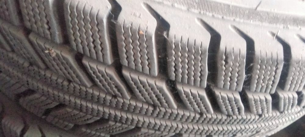 Шины с дисками 195/65/15 зимние