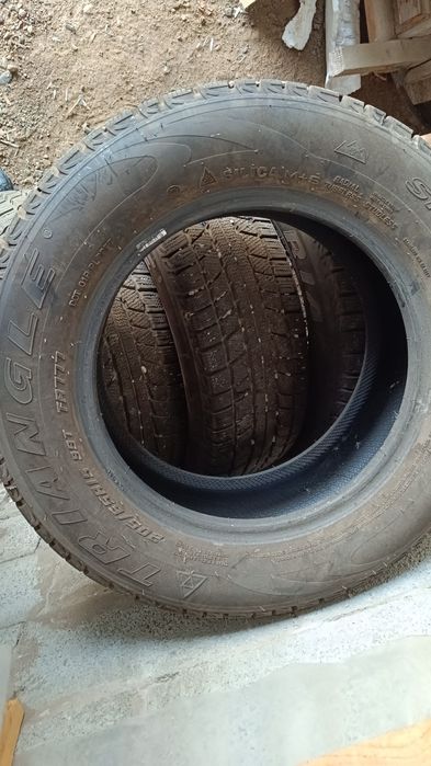 Шины зимние, 215/65R15