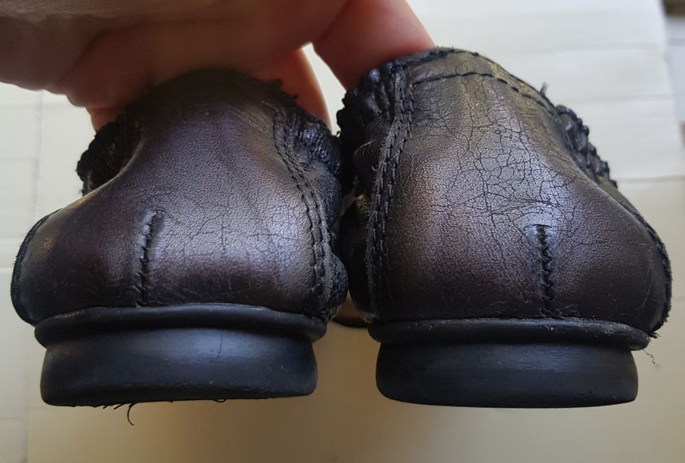 Pantofi balerini Bata nr. 37, piele naturală, necăptușiți, stare bună