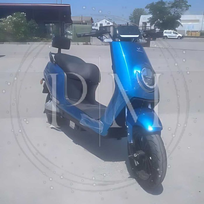 Електрически скутер 2000W / Градски мотор с документи за регистрация