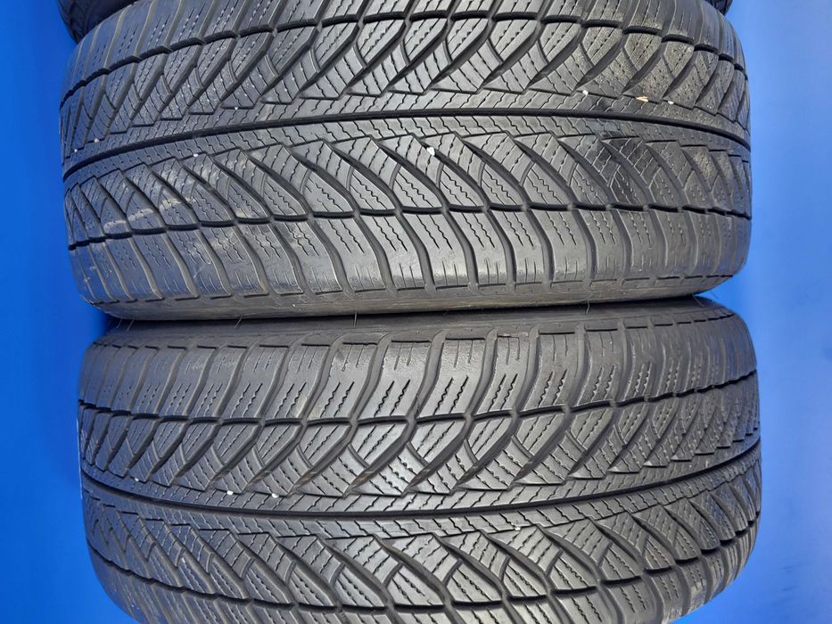 Super Oferta!! Vand set 4 anvelope 245 45 18 M+S ca NOI Goodyear MOE R