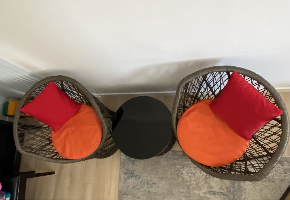 Кресла + стол натуральный ротанг