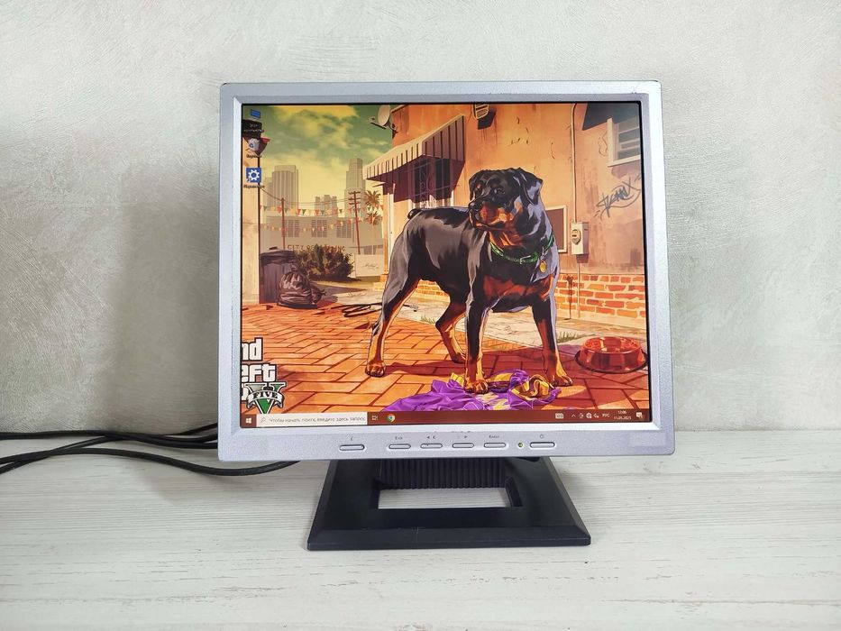 Монитор SAMSUNG продам