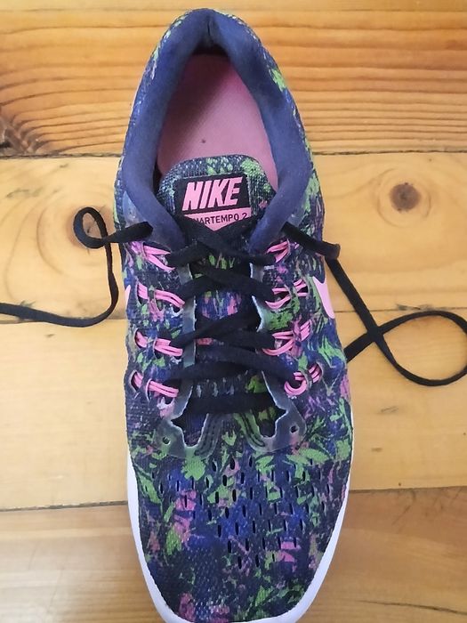 Маратонки NIKE Намаление