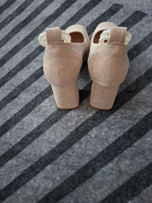 Нови официални обувки