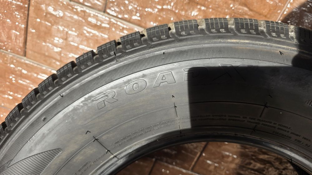 Продам зимние шины Roadx