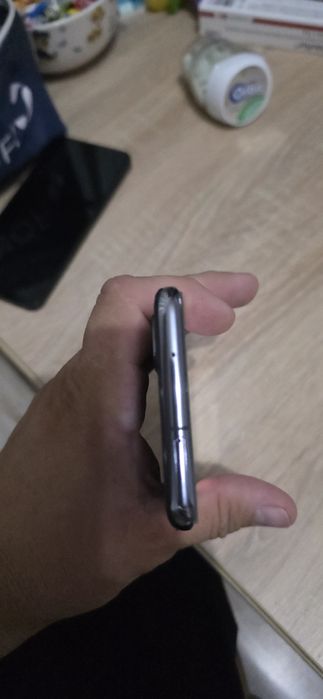 Samsung s20 edge grey