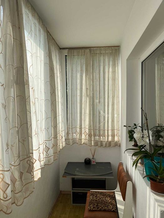 PF ÎNCHIRIEZ APARTAMENT 2 camere Întrelacuri