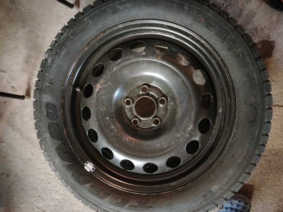 Спортен филтър голф 4/ резервна гума с крик