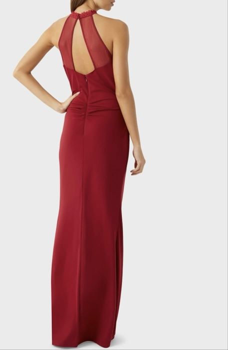 Дълга елегантна рокля в цвят бордо