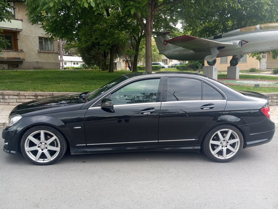 НА ЧАСТИ Мерцедес Ц220 w204 двигател 651