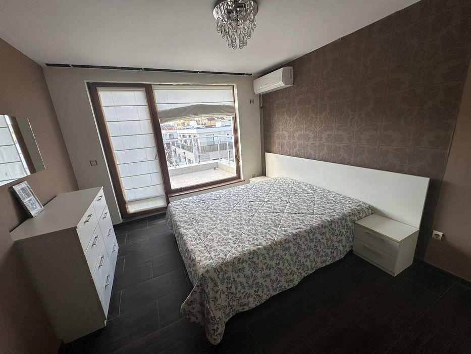 Дава се под наем Тристаен апартамент в Бургас, Сарафово - 170 кв.м за 867 € - Снимка #4