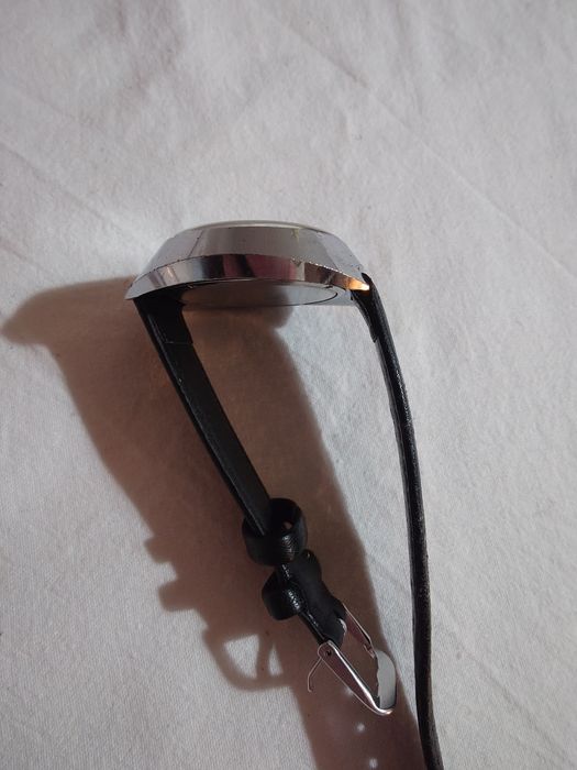 Полет - съветски механичен часовник, а ръчно навиване.