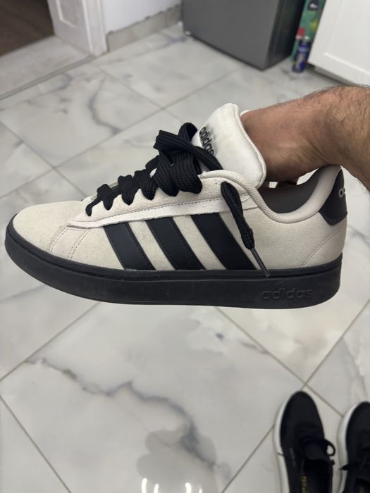 Adidasi adidas nr 44