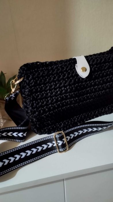 Чанти - ръчно изплетени