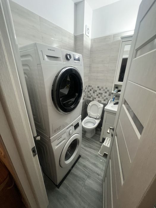 Vand apartament 2 camere Rosu/ Crinului