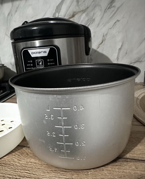 Продам мультиварку Polaris