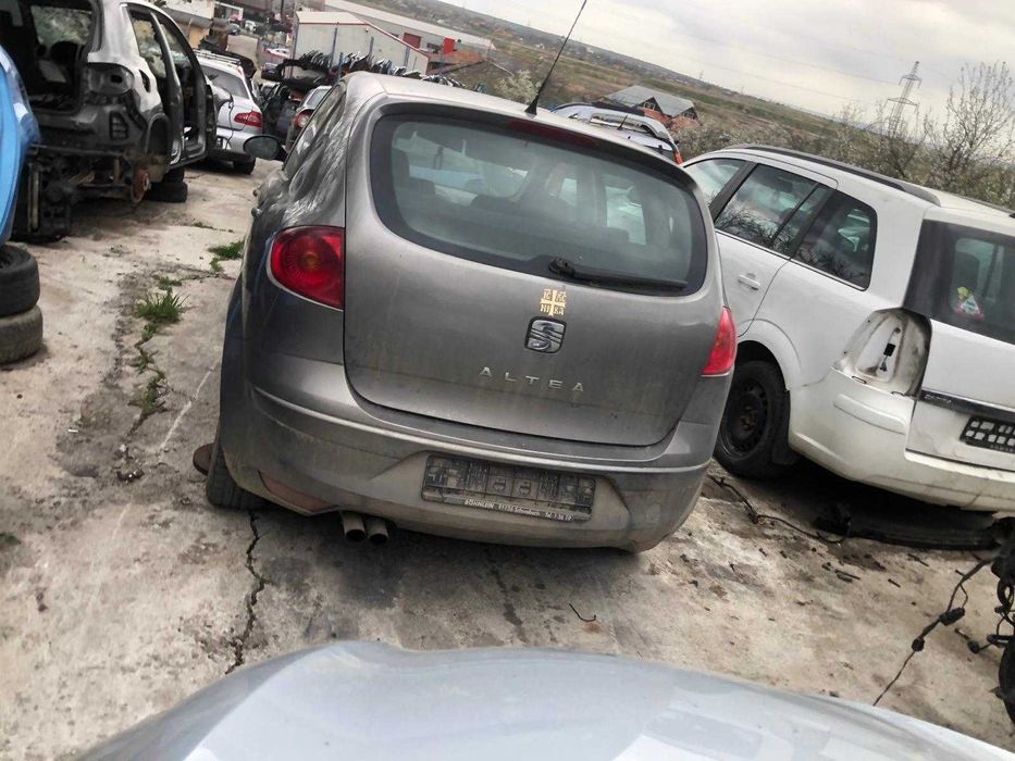 Dezmembram Seat Altea diesel/benzina 1.6 BSE/1.9 BKC