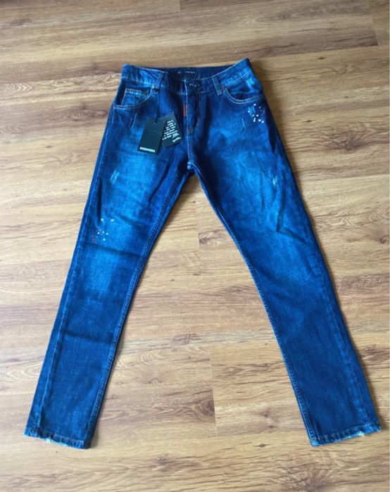 Blugii dsquared2  ,costa 1250€ eu îi vand cu 500 lei